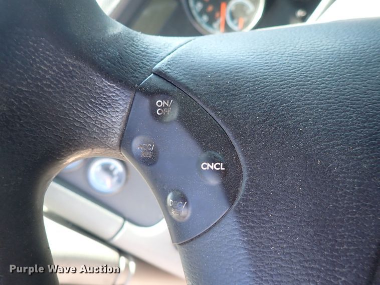 image for item DI1981 2015 Freightliner Cascadia  semi truck