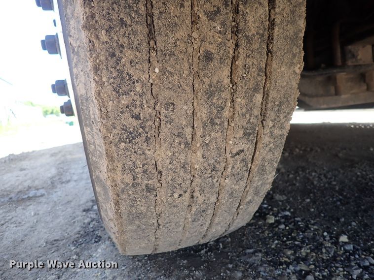 image for item DI1982 2015 Freightliner Cascadia  semi truck