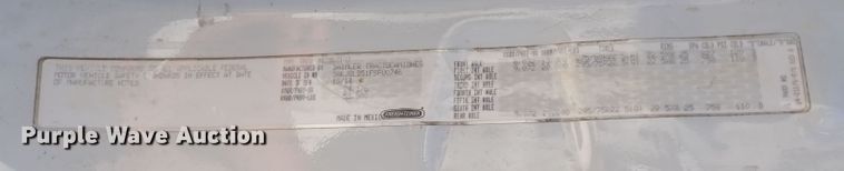 image for item DI1982 2015 Freightliner Cascadia  semi truck