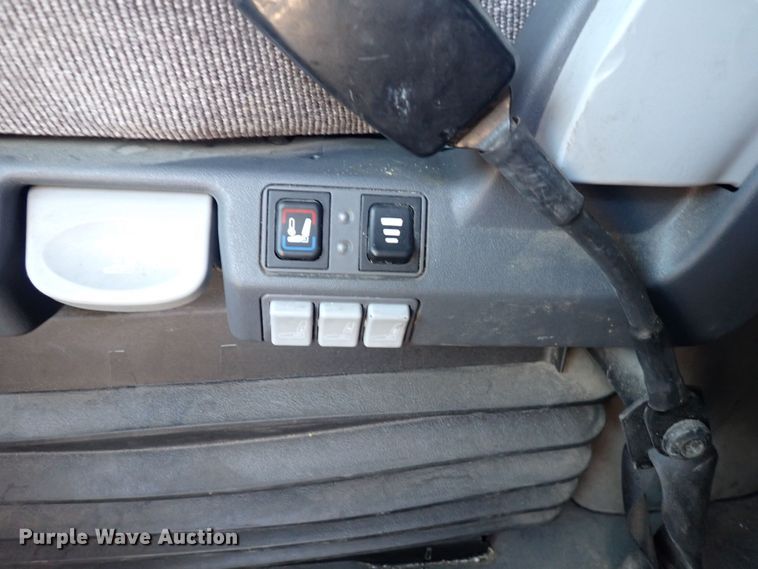 image for item DI1984 2016 Freightliner Cascadia  semi truck