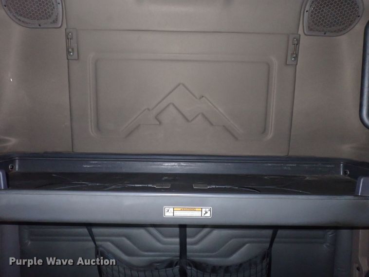 image for item DI1984 2016 Freightliner Cascadia  semi truck