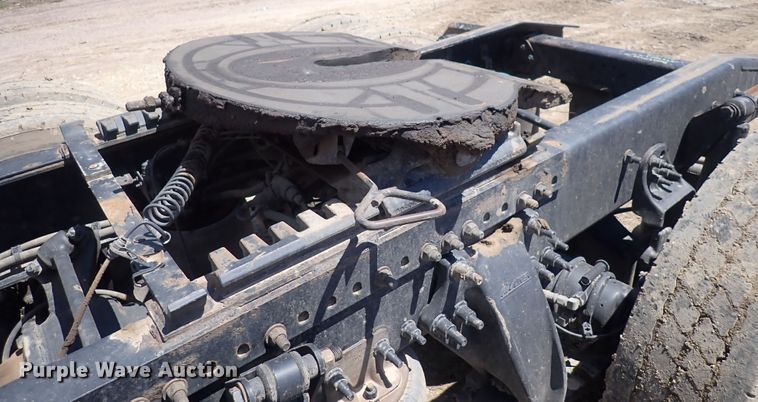 image for item DI1984 2016 Freightliner Cascadia  semi truck