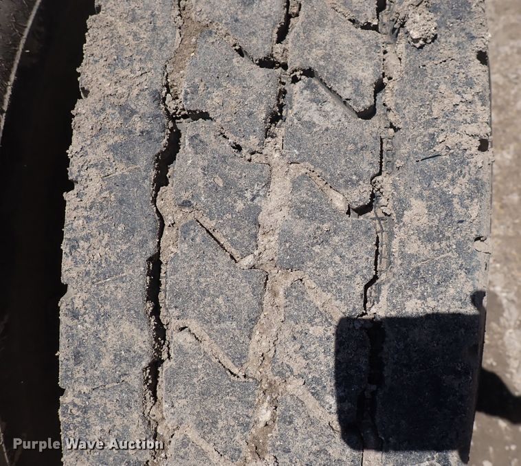 image for item DI1984 2016 Freightliner Cascadia  semi truck