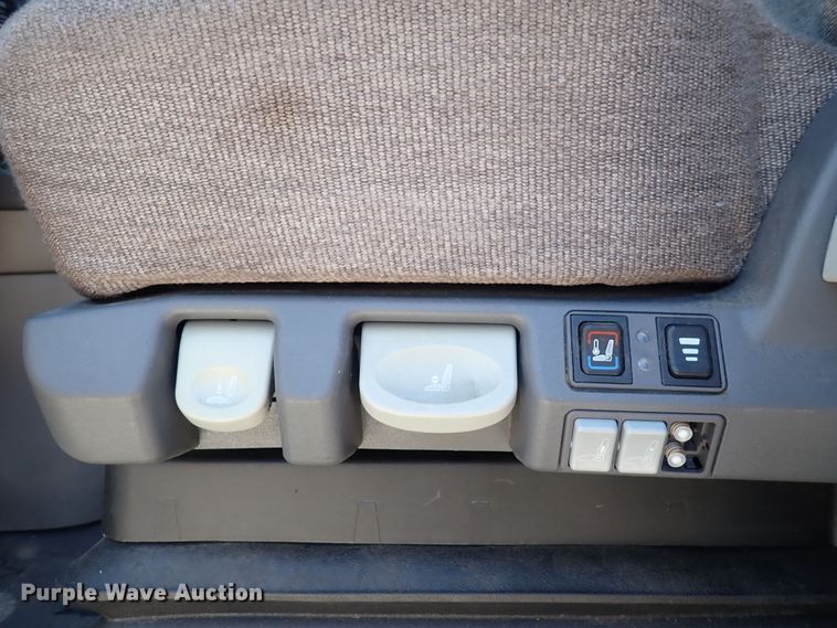 image for item DI1987 2016 Freightliner Cascadia  semi truck