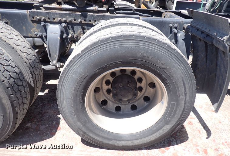 image for item DI1987 2016 Freightliner Cascadia  semi truck