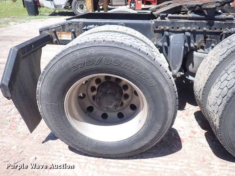 image for item DI1987 2016 Freightliner Cascadia  semi truck