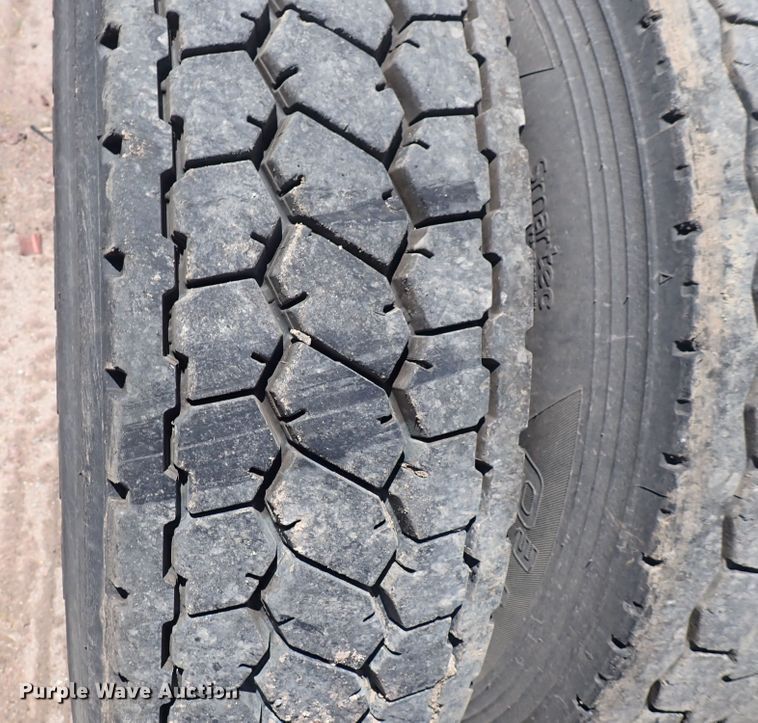 image for item DI1987 2016 Freightliner Cascadia  semi truck