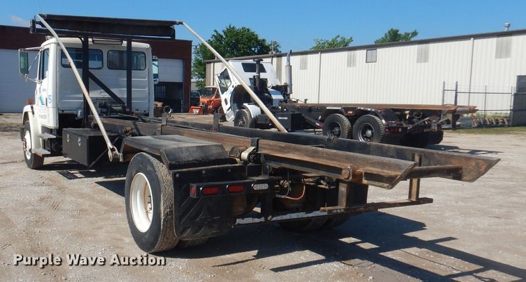 image for item DJ3828 1994 Freightliner FL70  roll-off container truck