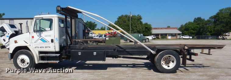 image for item DJ3828 1994 Freightliner FL70  roll-off container truck