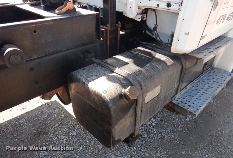 image for item DJ3828 1994 Freightliner FL70  roll-off container truck