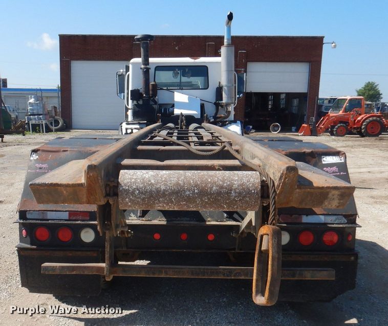 image for item DJ3829 1996 Mack MR  roll-off container truck