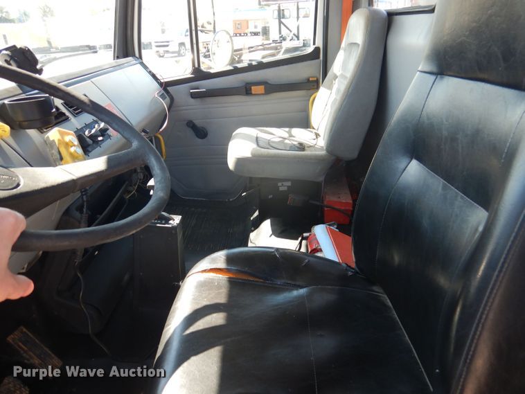 image for item DJ3830 1998 Freightliner FL70  roll-off container truck