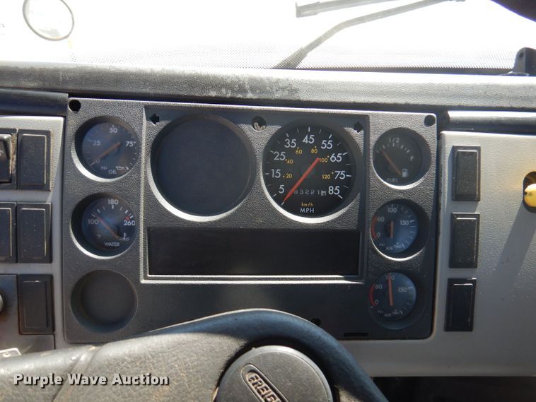 image for item DJ3830 1998 Freightliner FL70  roll-off container truck