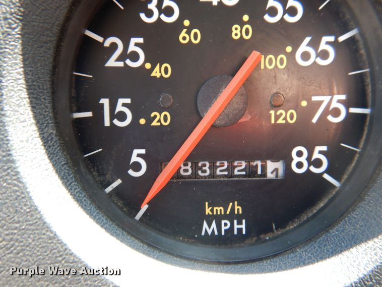 image for item DJ3830 1998 Freightliner FL70  roll-off container truck