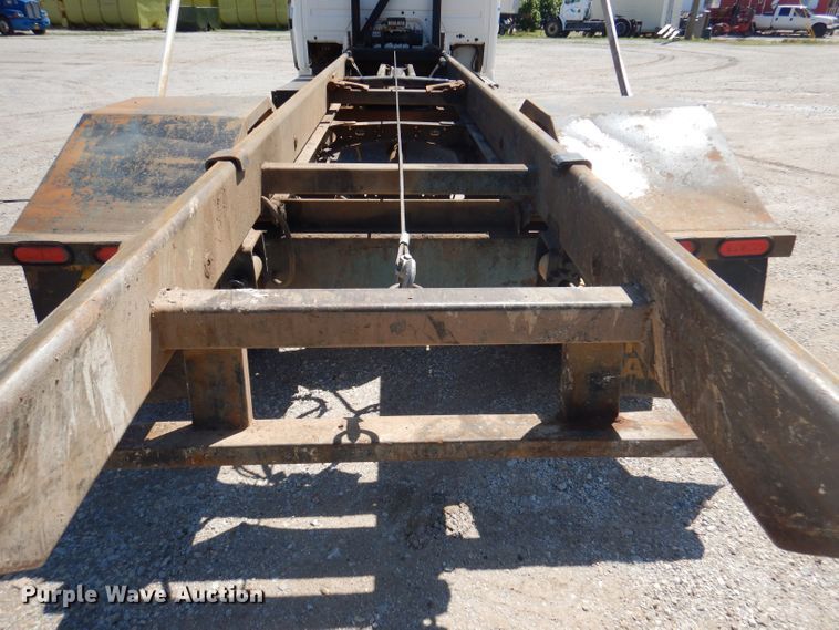 image for item DJ3830 1998 Freightliner FL70  roll-off container truck