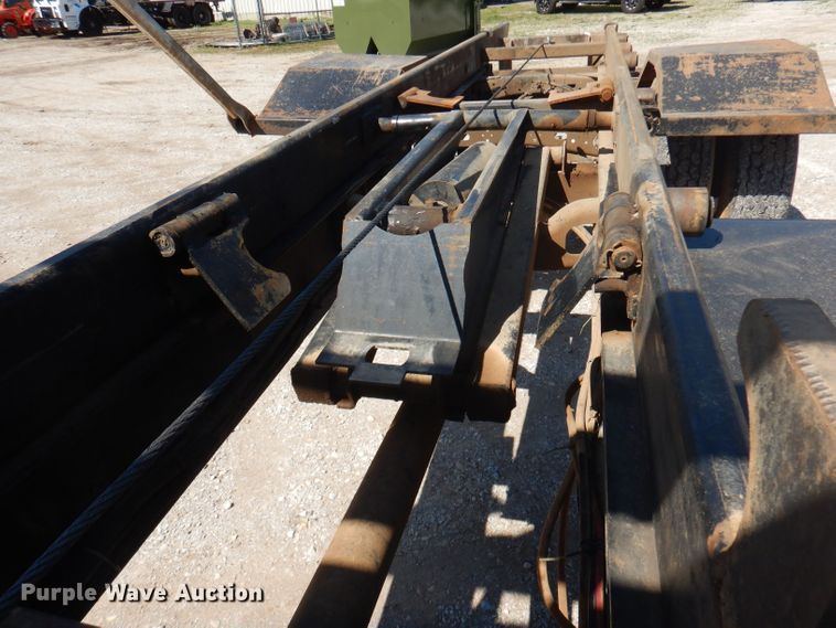 image for item DJ3830 1998 Freightliner FL70  roll-off container truck