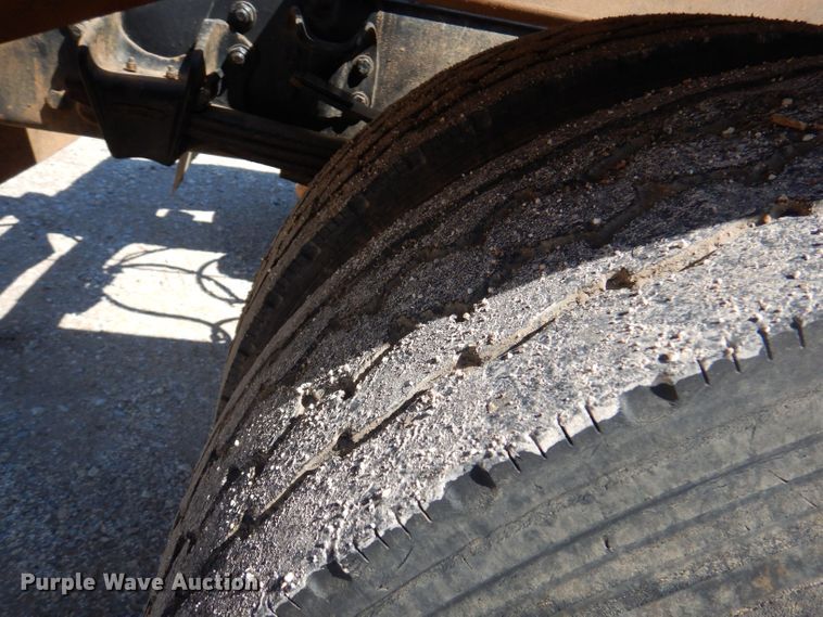 image for item DJ3830 1998 Freightliner FL70  roll-off container truck