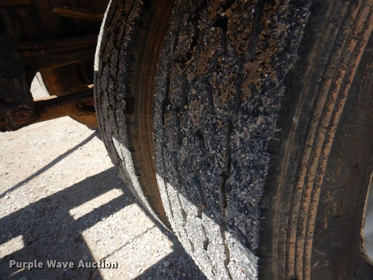 image for item DJ3830 1998 Freightliner FL70  roll-off container truck