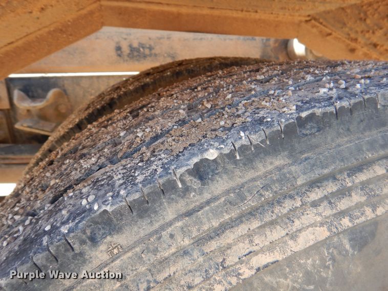 image for item DJ3830 1998 Freightliner FL70  roll-off container truck