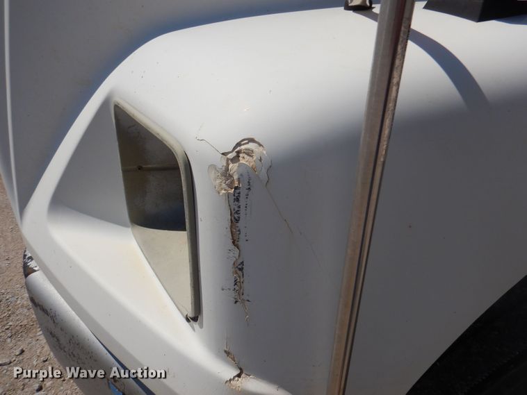 image for item DJ3830 1998 Freightliner FL70  roll-off container truck