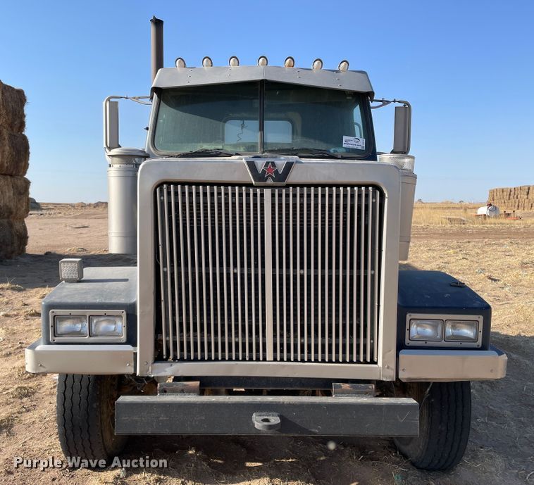 image for item DJ5117 1998 Western Star 4964EX  semi truck