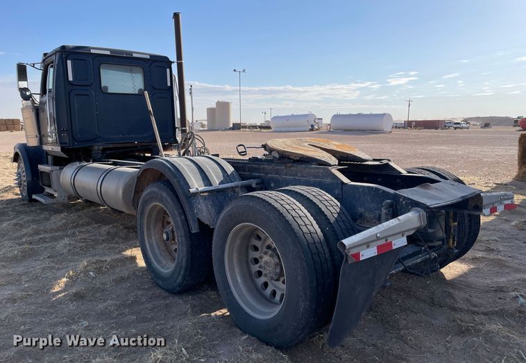 image for item DJ5117 1998 Western Star 4964EX  semi truck