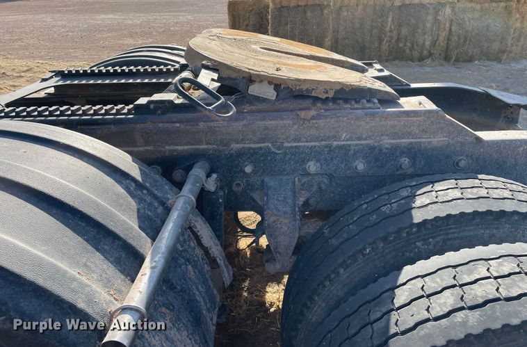 image for item DJ5117 1998 Western Star 4964EX  semi truck