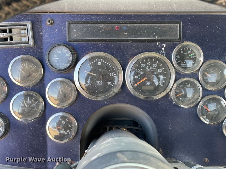 image for item DJ5117 1998 Western Star 4964EX  semi truck