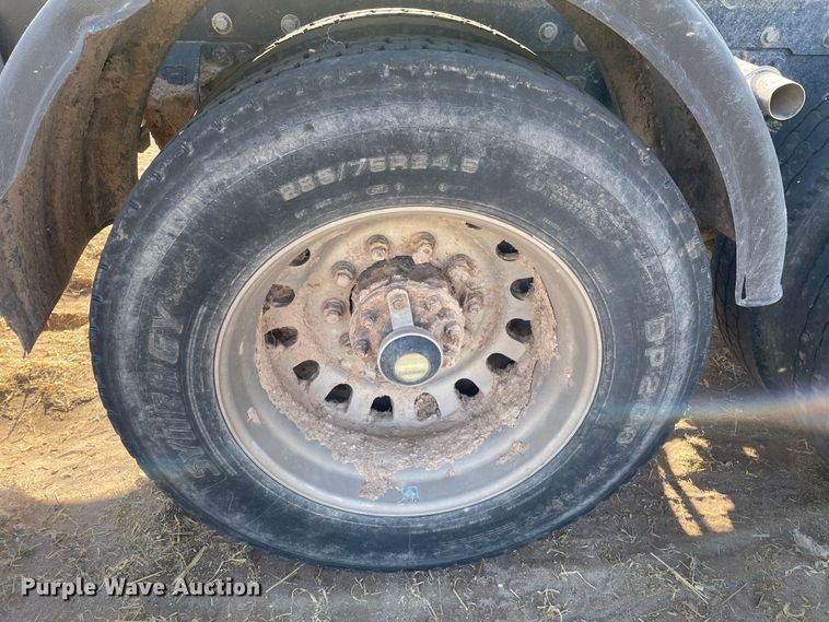 image for item DJ5117 1998 Western Star 4964EX  semi truck