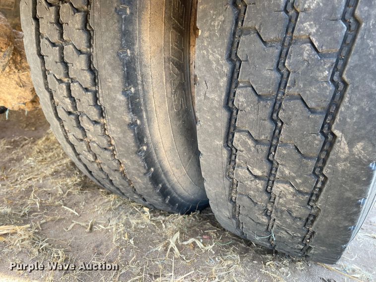 image for item DJ5117 1998 Western Star 4964EX  semi truck