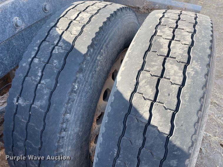 image for item DJ5117 1998 Western Star 4964EX  semi truck