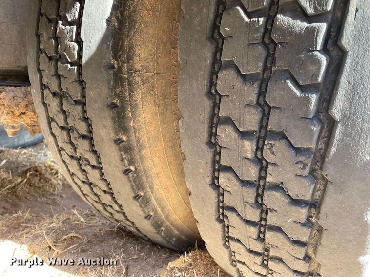 image for item DJ5117 1998 Western Star 4964EX  semi truck