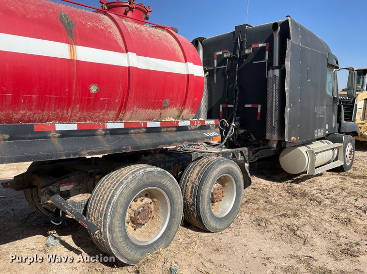 image for item DJ5120 2002 Freightliner ST120  truck cab and chassis