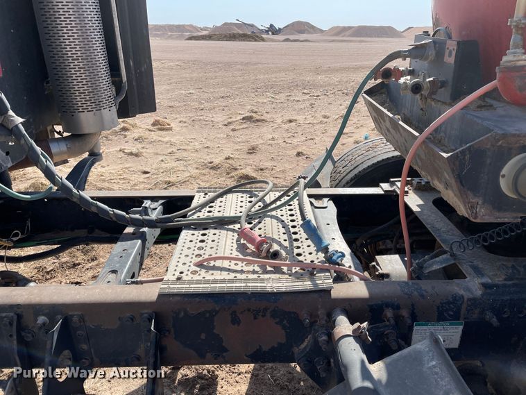 image for item DJ5120 2002 Freightliner ST120  truck cab and chassis