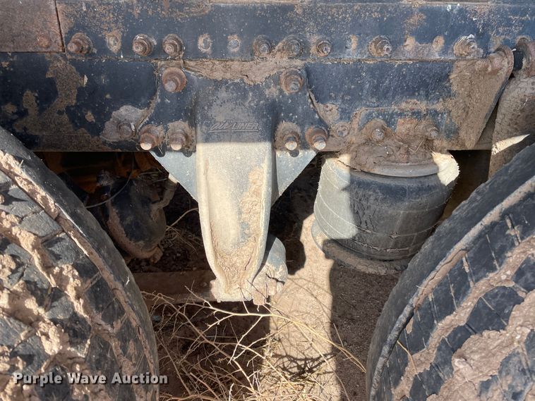 image for item DJ5120 2002 Freightliner ST120  truck cab and chassis