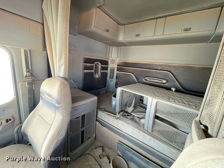 image for item DJ5120 2002 Freightliner ST120  truck cab and chassis