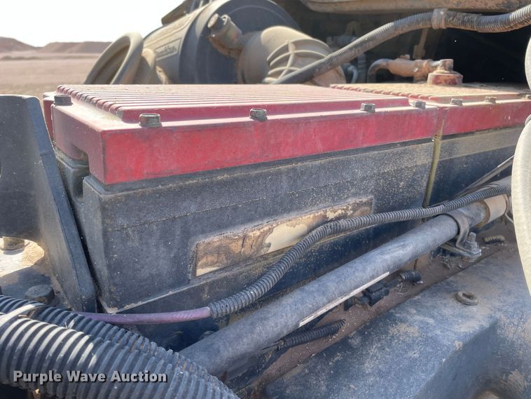 image for item DJ5120 2002 Freightliner ST120  truck cab and chassis