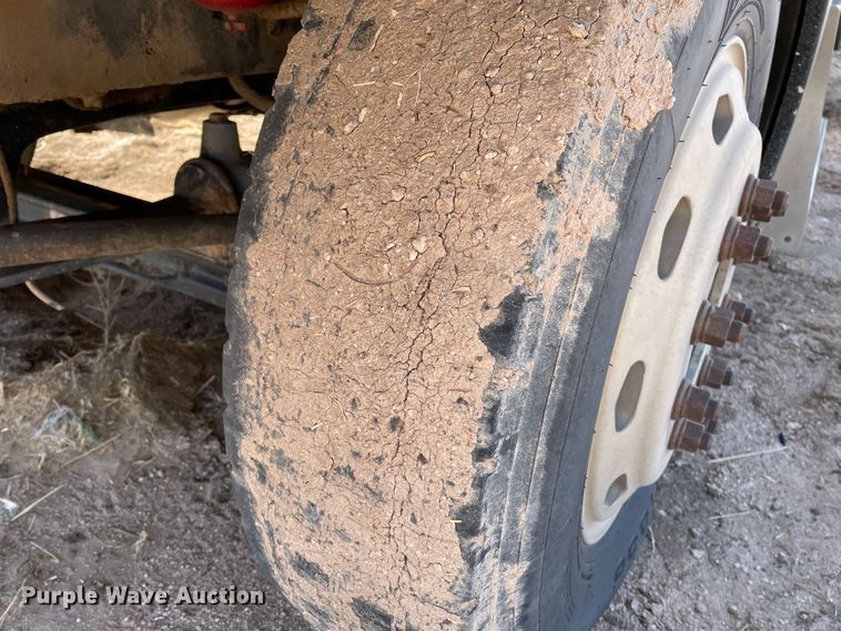 image for item DJ5120 2002 Freightliner ST120  truck cab and chassis