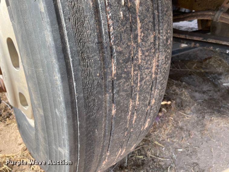 image for item DJ5120 2002 Freightliner ST120  truck cab and chassis