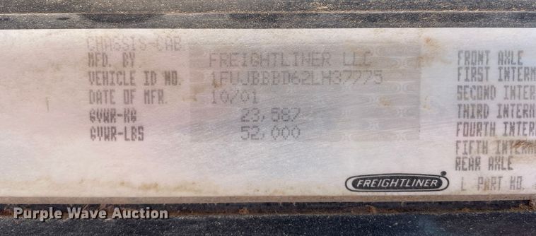 image for item DJ5120 2002 Freightliner ST120  truck cab and chassis