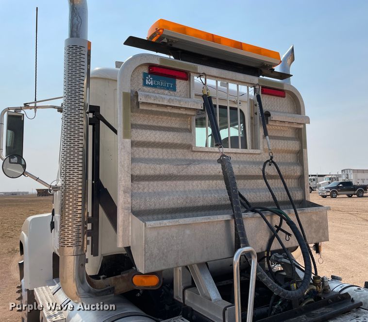 image for item DJ5127 2009 Mack CHU613  semi truck