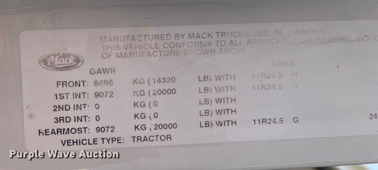 image for item DJ5127 2009 Mack CHU613  semi truck