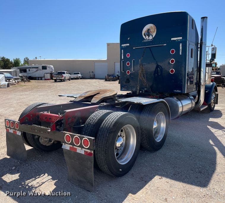 image for item DJ5182 2000 Kenworth W900  semi truck