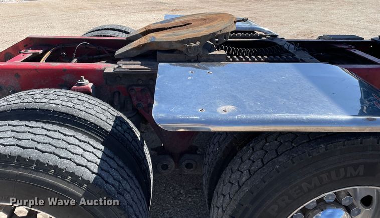 image for item DJ5182 2000 Kenworth W900  semi truck