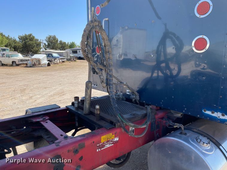 image for item DJ5182 2000 Kenworth W900  semi truck