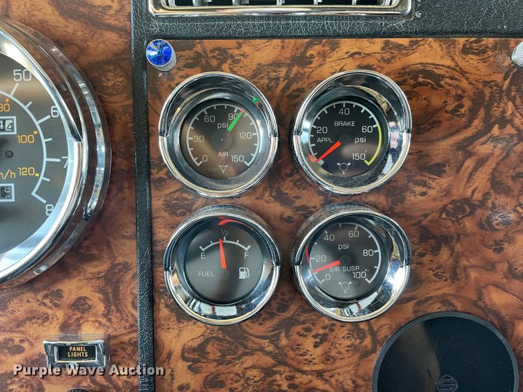 image for item DJ5182 2000 Kenworth W900  semi truck