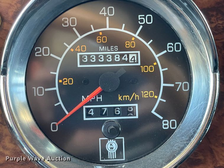 image for item DJ5182 2000 Kenworth W900  semi truck