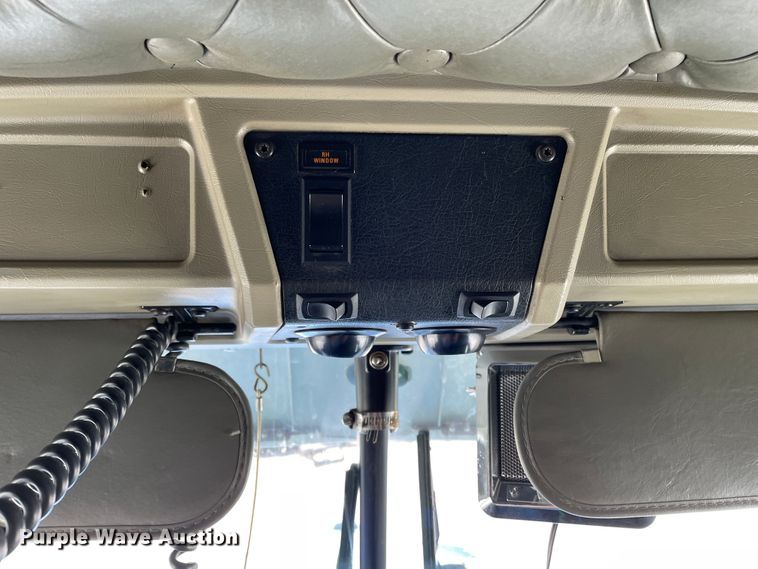 image for item DJ5182 2000 Kenworth W900  semi truck