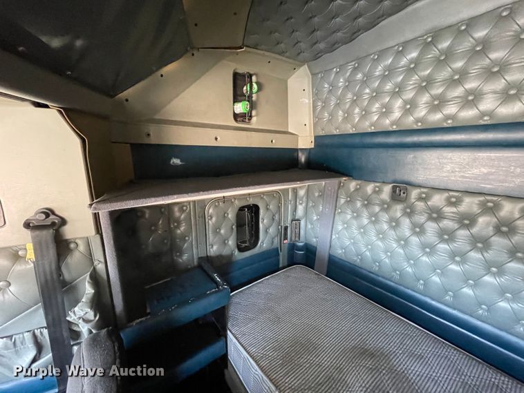 image for item DJ5182 2000 Kenworth W900  semi truck