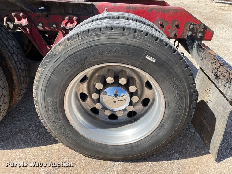 image for item DJ5182 2000 Kenworth W900  semi truck